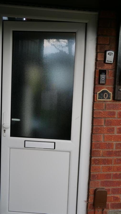 Milton Keynes Luxury Short Stay House With Wifi And Free Parking Wolverton  ภายนอก รูปภาพ