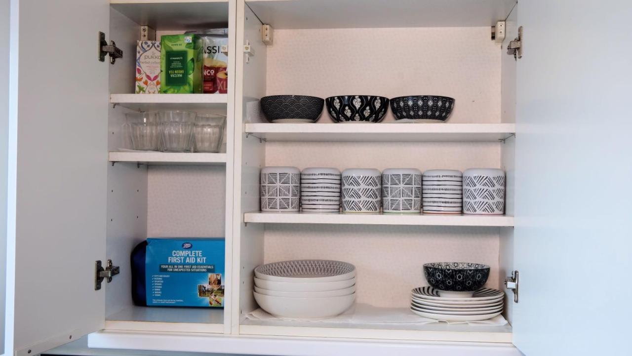 Milton Keynes Luxury Short Stay House With Wifi And Free Parking Wolverton  ภายนอก รูปภาพ